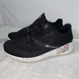 New Balance Cush District Womens Size 8